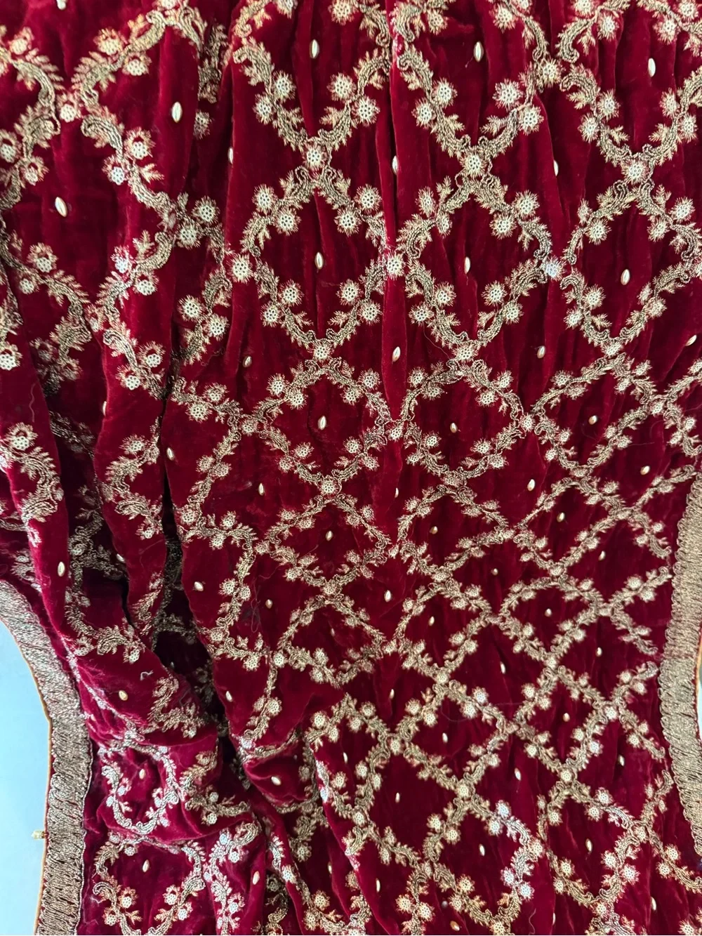 Luxury Embroidered Velvet Throw Blanket - Deep Red Holidays decoration